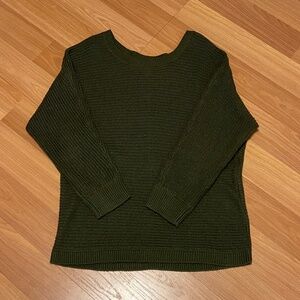 Venus Women's Button-Back Sweater, Size L